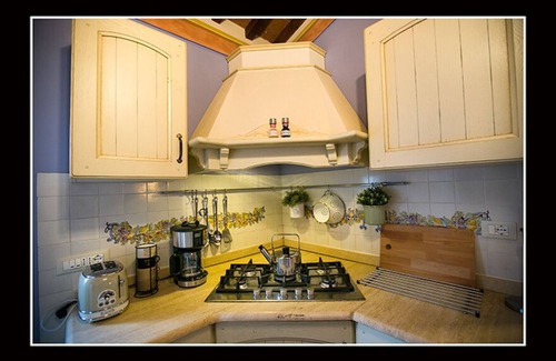 Chianni Cottage | Cozy 4 bed Italian cottage in central Tuscany