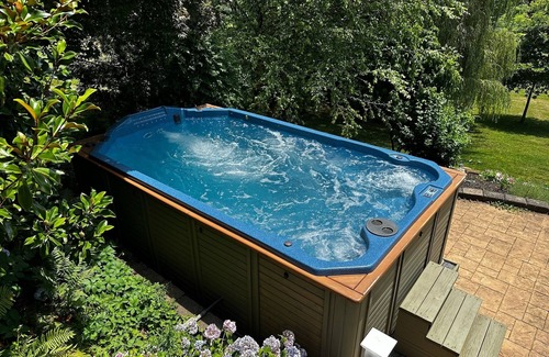 Annville House | Cozy, 4 bedroom, 2 1/2 bath, Hot tub/Swim spa, 10 minutes to Hershey attractions