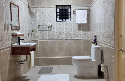 Nakuru County Apartment | Cozy 4 bedroom all master ensuite furnished retreat with garden in Nakuru, Kenya