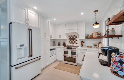 Olde Town House | Cozy 4 bedroom Home in the heart of Old Town with Fire pit