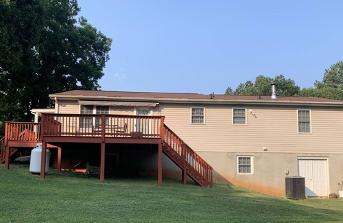 Chatham House | Cozy 4 bedroom house in the small town of Chatham!