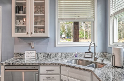 Mineral House | Cozy 4-bedroom house with WiFi, Hot Tub and Fire Pit