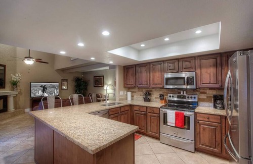 Sunset Ridge House | Cozy 4-BR home near Kierland with heated pool