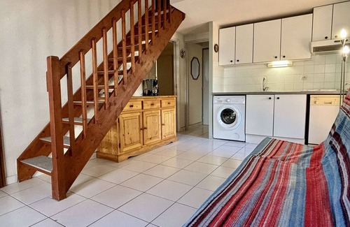 Argeles-sur-Mer House | Cozy 4-Room House for 6 in Argelès-sur-Mer, Near Beach, Terrace, Parking, and Modern Amenities