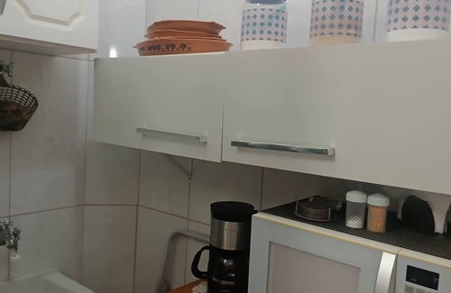 Praia Grande Apartment | Cozy 40m from the Beach: Ground Floor Apartment with 2 Bedrooms and Wi-Fi in Vila Tupi