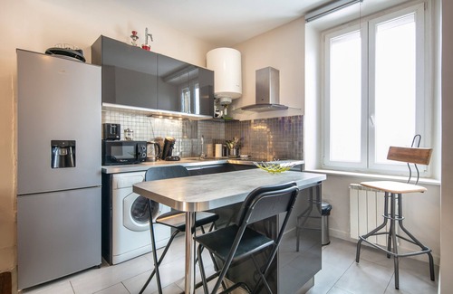 Quartier Hyper-Centre Apartment | Cozy 40m2 apartment with bedroom and Wifi in the center of Grenoble