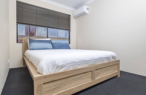 Beachlands House | Cozy 4BR home in Geraldton: explore attractions, nearby beach = Family getaway!
