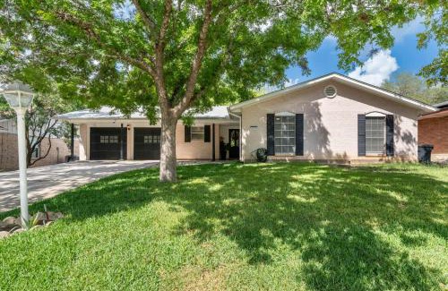 North San Antonio - SAT House | Cozy 4BR House with BBQ near Six Flags & SeaWorld