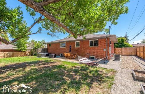 Westminster House | Cozy 4br Retreat W Arcade & Outdoor Space