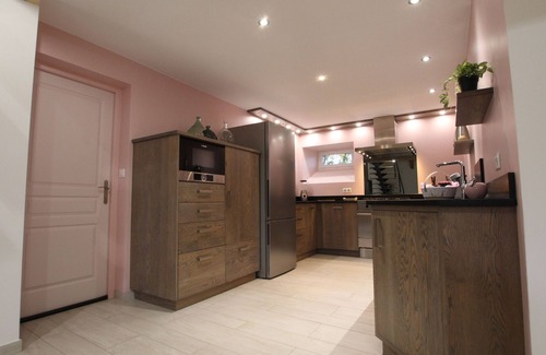 Freycenet-la-Cuche Cottage | Cozy 5-bedroom lodge near Freycenet-la-Cuche, perfect for families and friends, pet-friendly