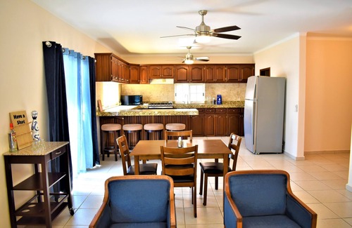 El Tezal House | Cozy 5BD Home, 7Min From Marina & Downtown