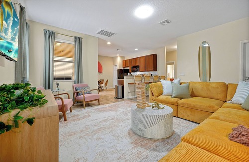 Veranda Palms House | Cozy 5BD Stay - Pool & BBQ- Close to Disney
