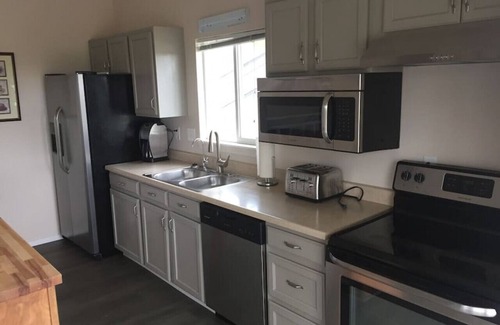 Cheyenne Meadows House | Cozy 5BR w/Hot Tub, Gym, BBQ, Mountain Views, Near Shops & Attractions