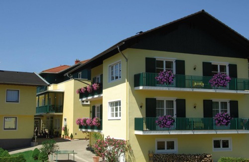 Poertschach am Woerthersee Apartment | Cozy apartment for 2 people, on a hill above Lake Wörthersee