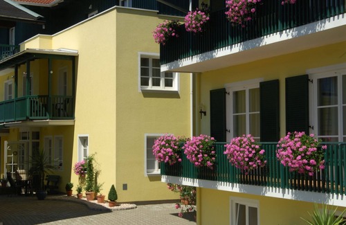 Poertschach am Woerthersee Apartment | Cozy apartment for 2 people, on a hill above Lake Wörthersee