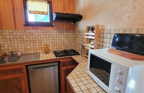 Saint-Michel-de-Chaillol Apartment | Cozy apt for 4, near skiing & hiking, balcony, pets allowed