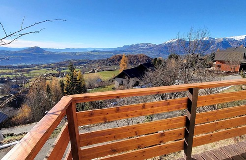 Saint-Michel-de-Chaillol Apartment | Cozy apt for 4, near skiing & hiking, balcony, pets allowed