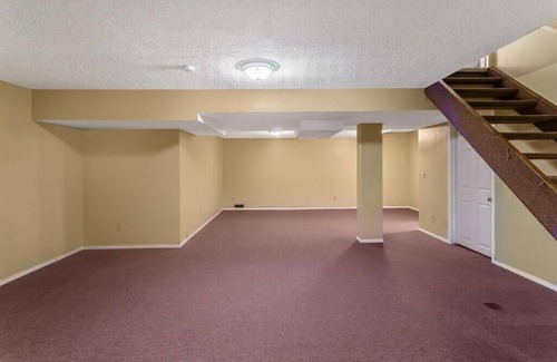 Southwest Calgary House | Cozy accommodation - 5 min from Fish Creek Provincial Park