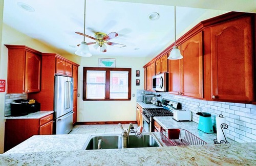 Buffalo House | Cozy Allentown Home.
