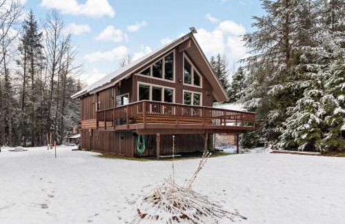 Alyeska Ski Chalet | Cozy Alpine Retreat