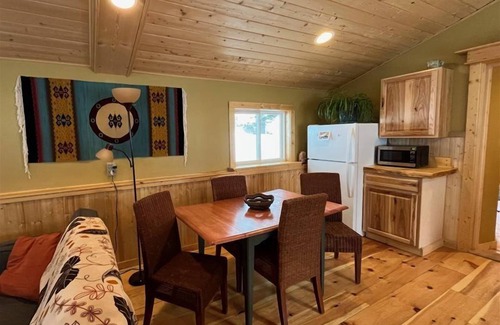 Taos Ski Valley House | Cozy Amizette - Cabin