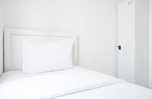 Pluit Apartment | Cozy and Comfort Living 2BR Green Bay Pluit Apartment By Travelio