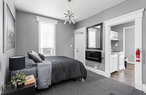New Castle Apartment | Cozy and Cute 1 Bdrm!
