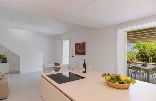 Santa Tecla House | Cozy and elegant villa in Santa Tecla, a few steps from the beach