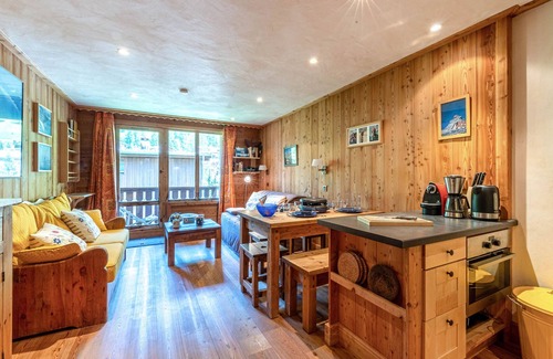 Val-d'Isere Apartment | Cozy and Harmonious Duplex Apartment with Wifi in La Roche des Fours Residence, Val-d'Isère