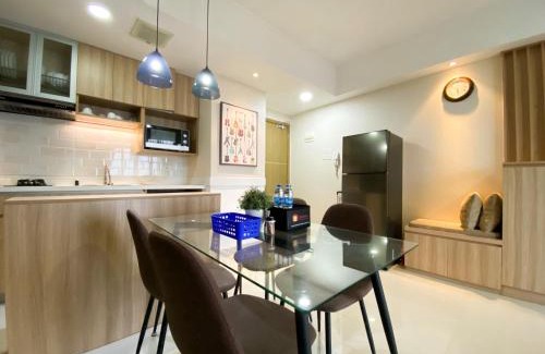 Cikarang Apartment | Cozy and Minimalist 2BR at 8th Floor The Oasis Cikarang Apartment By Travelio