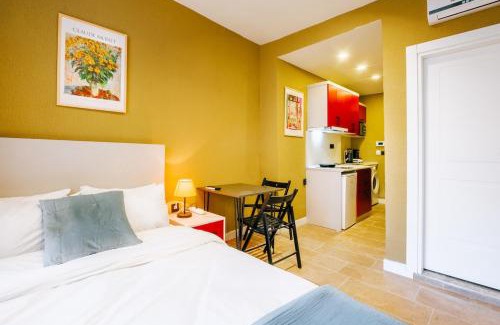Fatih Apartment | Cozy and Modern 2BR with 2BA in Historic Yedikule