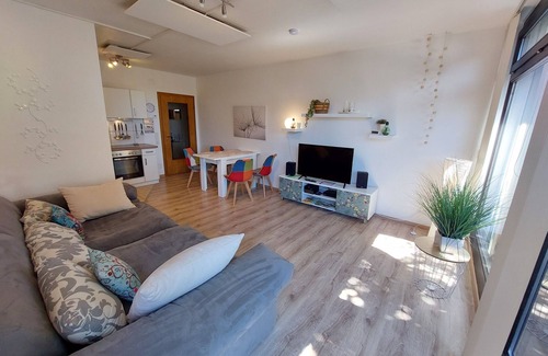 Hildfeld Apartment | Cozy and modern apartment 'Mira' with terrace and WiFi