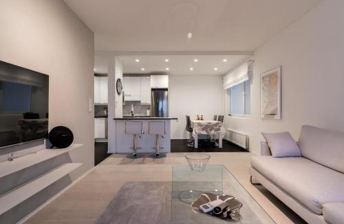 Rovaniemi Apartment | Cozy and modern apartment with lakeside view