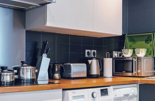 Belleville Apartment | Cozy and peaceful 1BR Flat in Belleville