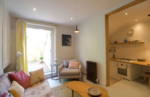 Dalston Apartment | Cozy and quiet 1 bed flat in central Dalston, East London