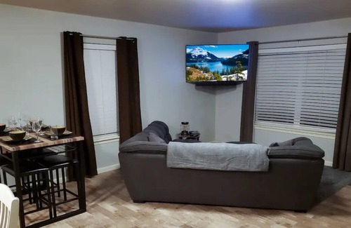 Knik-Fairview Cottage | Cozy and quiet 3 bedroom cottage