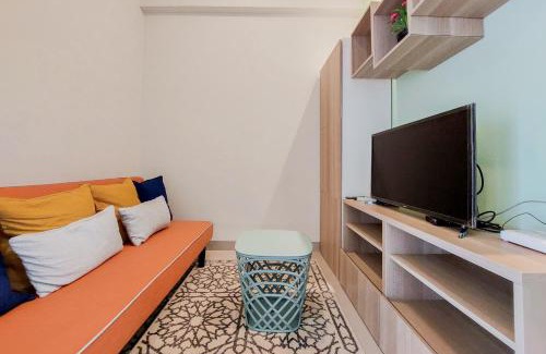Serpong Apartment | Cozy and Spacious 1BR Apartment at Parkland Avenue By Travelio