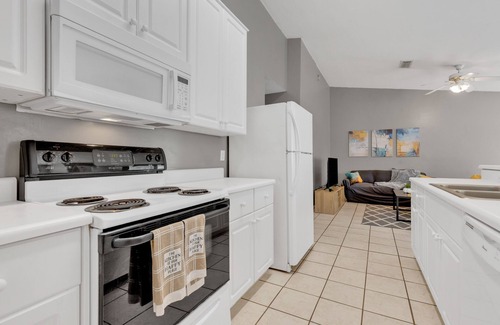 Tallahassee House | ❤️💛 Cozy and Spacious Cottage ⭐️ Comfortable ⭐️ Spacious ⭐️ Next to FSU ❤️💛