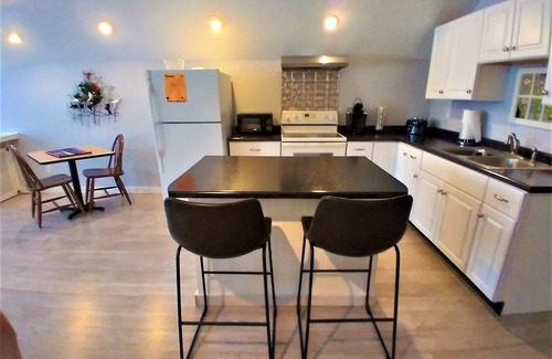 East Wakefield Apartment | Cozy and Spacious Lake Region Apt