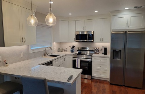 Evergreen Cottage | Cozy and stylish home away from home