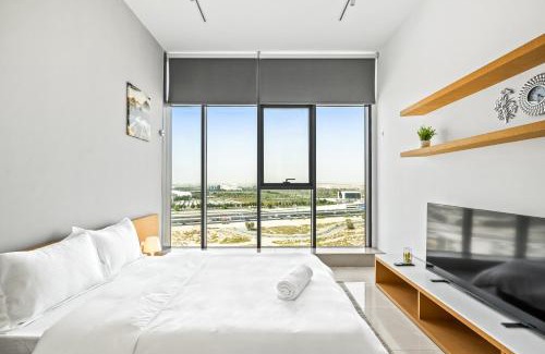 Dubai Apartment | Cozy And Sunny Apartment In Dubailand