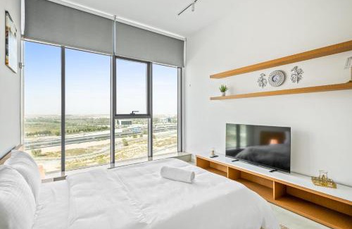 Dubai Apartment | Cozy And Sunny Apartment In Dubailand