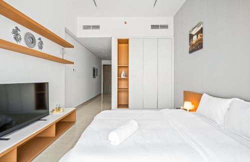 Dubai Apartment | Cozy And Sunny Apartment In Dubailand