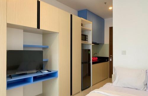 Semanggi Apartment | Cozy and Tidy Studio at The Newton Ciputra World 2 Apartment By Travelio