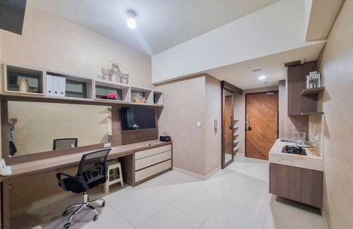 Catur Tunggal Apartment | Cozy And Warm Studio Room At Uttara The Icon Apartment