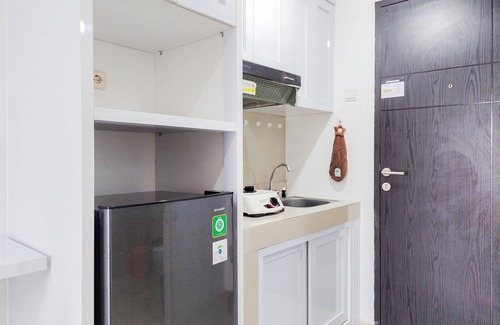 Ciputat Apartment | Cozy And Well Furnished Studio Baileys Apartment