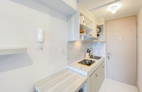 Grogol Utara Apartment | Cozy And Well Furnished Studio Tokyo Riverside Pik 2 Apartment