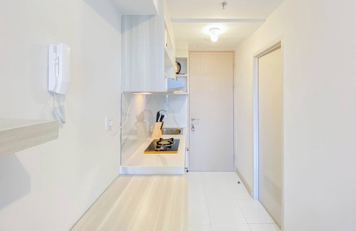 Grogol Utara Apartment | Cozy And Well Furnished Studio Tokyo Riverside Pik 2 Apartment