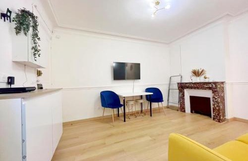Quartier de la Salpetriere Apartment | Cozy Ap des Gobelins