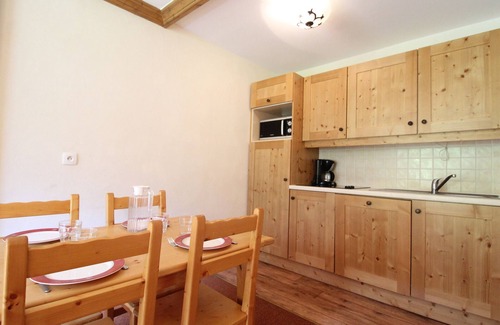 Val Cenis Apartment | Cozy apartment for 4 at the foot of the slopes with pool and parking
